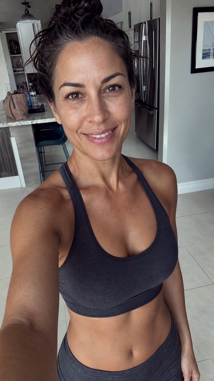 Anja, 42